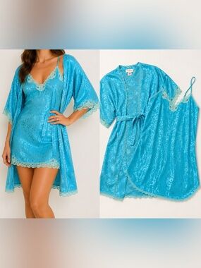 Vintage Barbizon Blue Satin Jacquard Robe & Nightgown Set Lace Small Petite USA